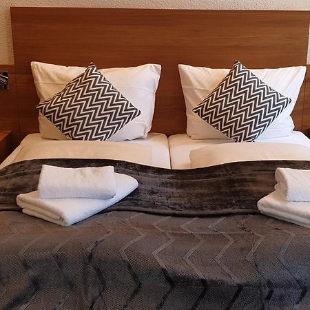 Gasthause Zur Krone Hotel Leimen  Exteriör bild
