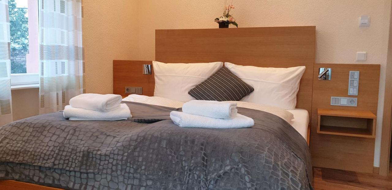 Gasthause Zur Krone Hotel Leimen  Exteriör bild