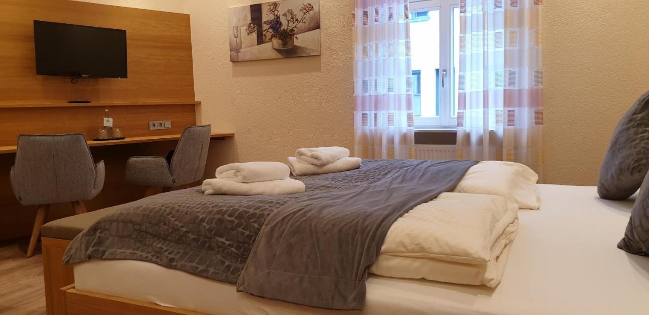 Gasthause Zur Krone Hotel Leimen  Exteriör bild