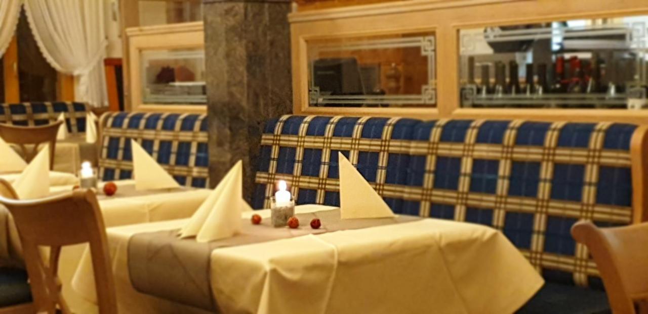 Gasthause Zur Krone Hotel Leimen  Exteriör bild
